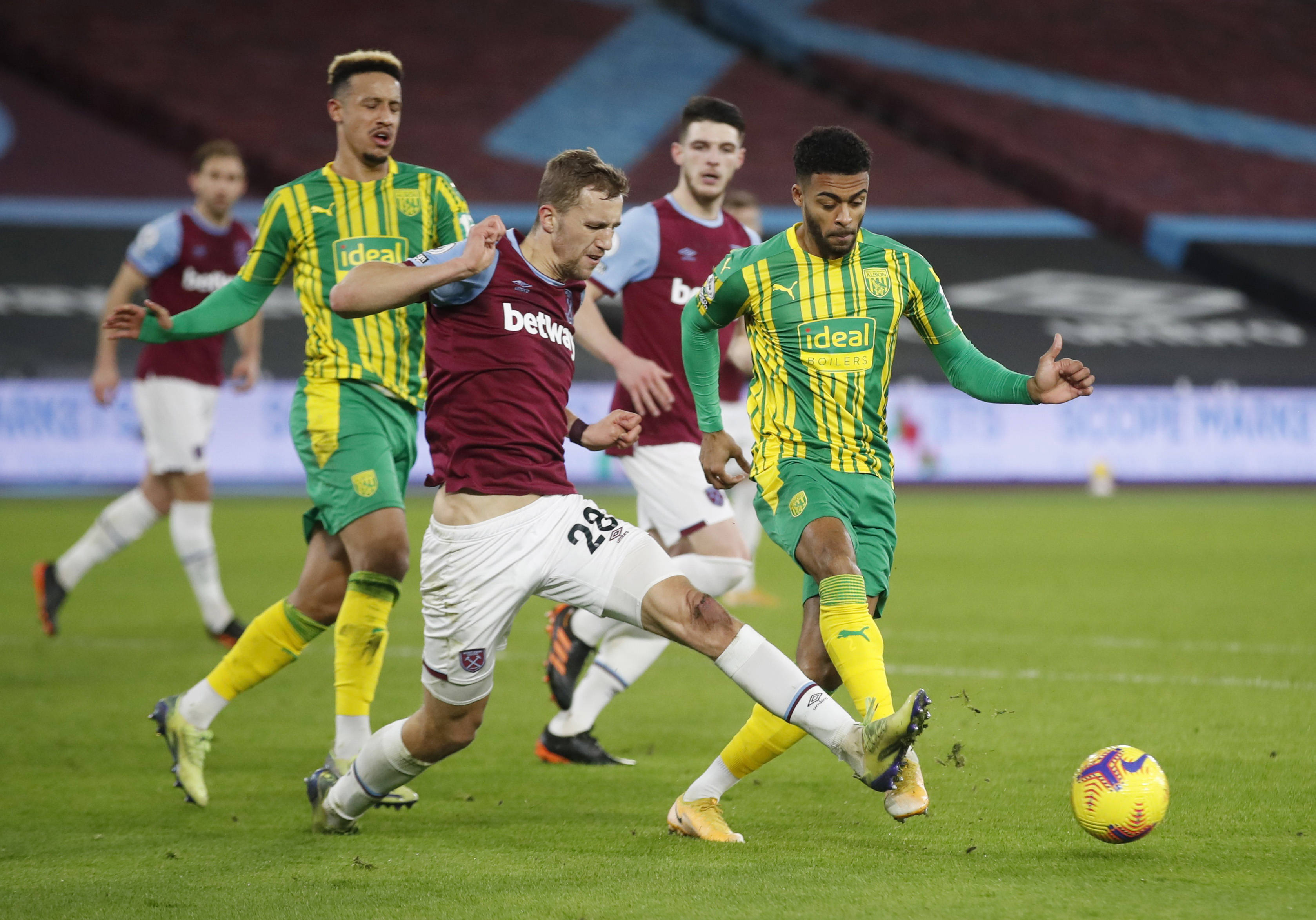 多名球员的 多名球员的